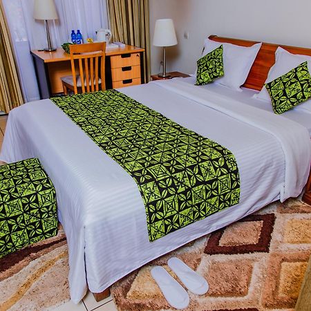 One Click Hotel Кигали Экстерьер фото