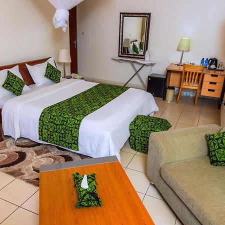 One Click Hotel Кигали Экстерьер фото