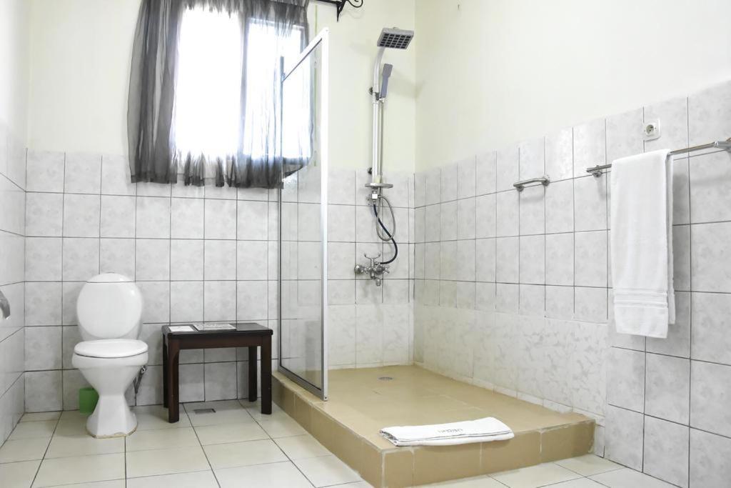 One Click Hotel Кигали Экстерьер фото