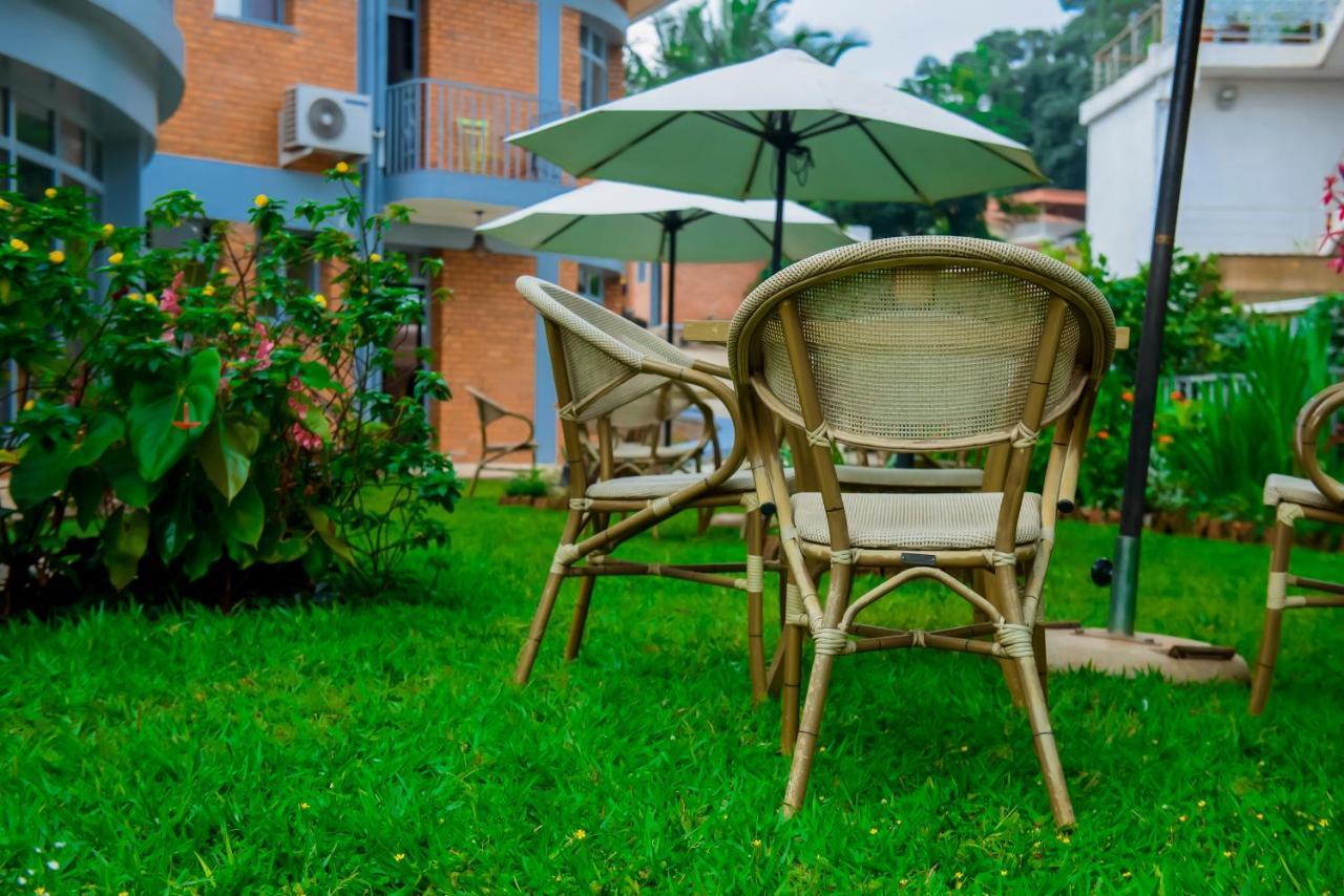 One Click Hotel Кигали Экстерьер фото