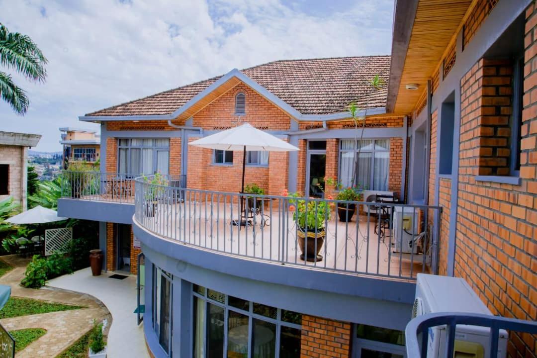 One Click Hotel Кигали Экстерьер фото
