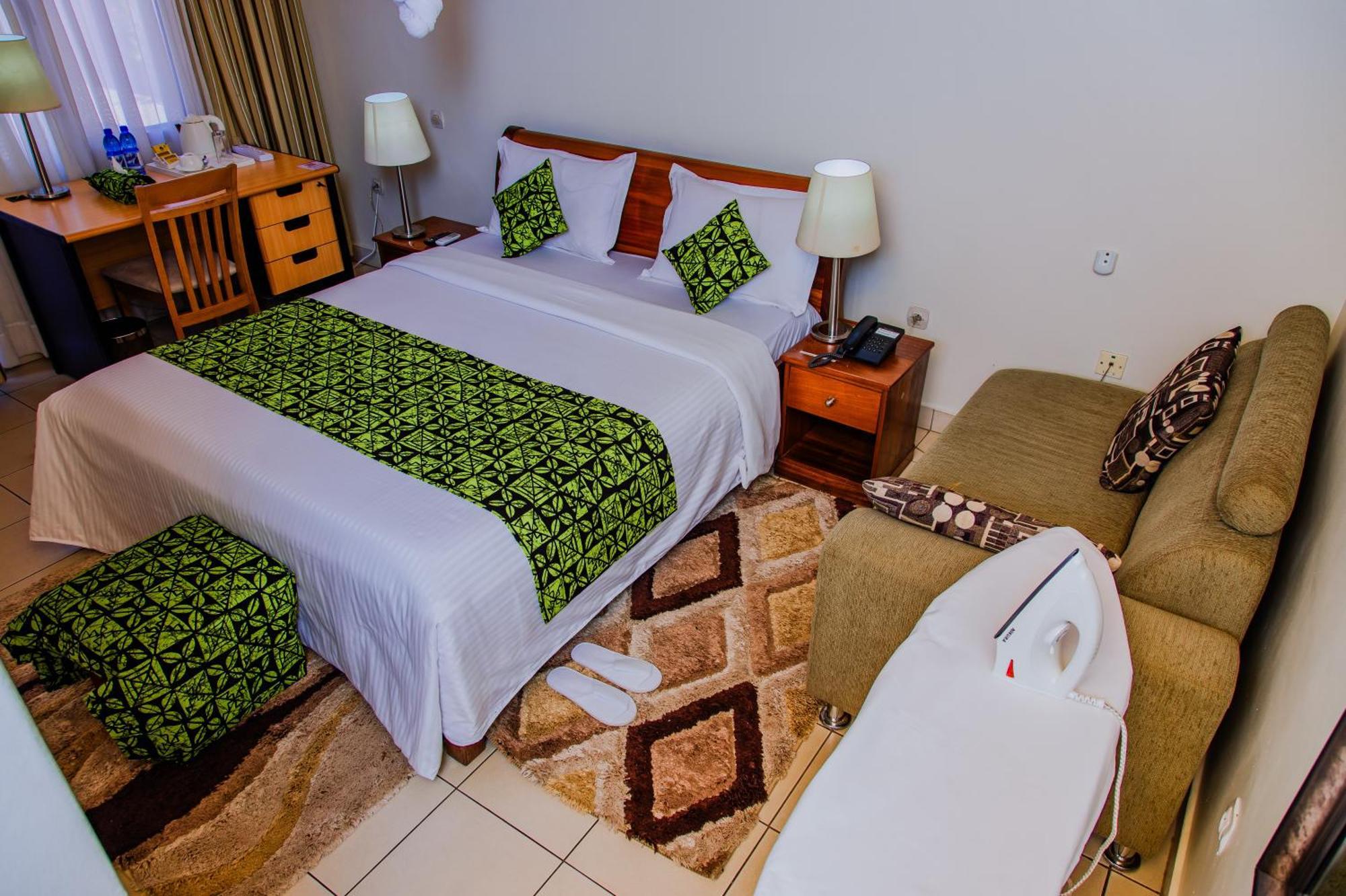 One Click Hotel Кигали Экстерьер фото